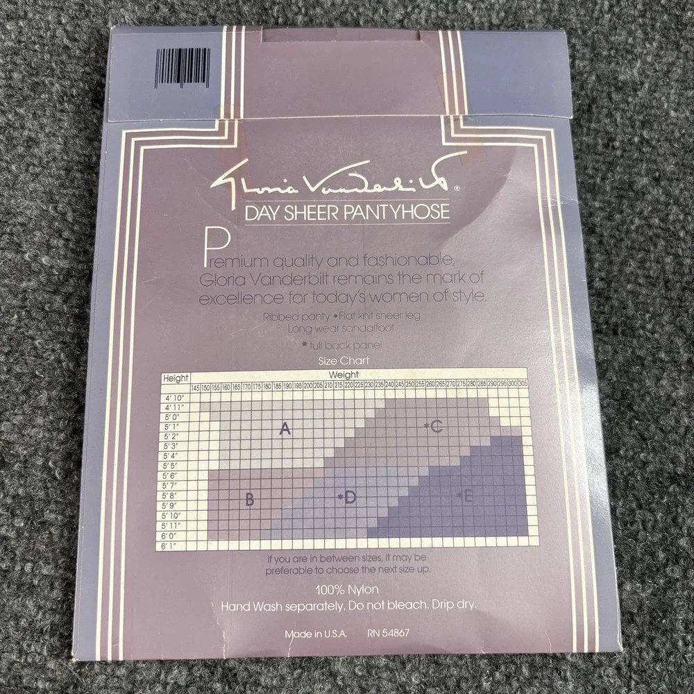 Vintage New Gloria Vanderbilt Pantyhose Nylons Size C Taupe